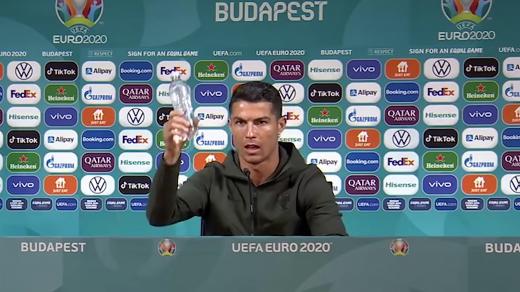 Hvězda portugalského fotbalového týmu Christiano Ronaldo