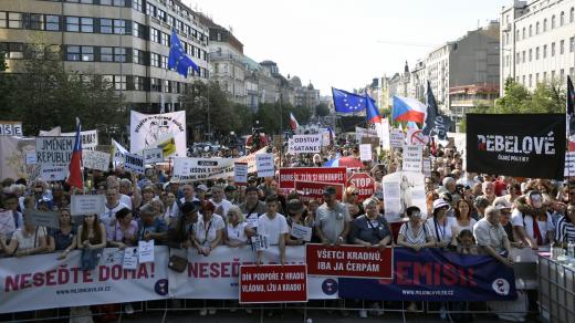 Demonstrace za demisi ministryně spravedlnosti Marie Benešové a premiéra Andreje Babiše