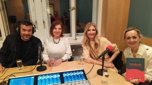 Zleva: Vladimír Žák, Alena Mornštajnová, Tereza Maxová, Terezie Sverdlinová