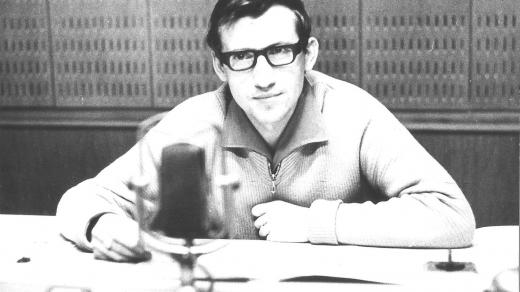 Karel Sedláček, jako mladý hlasatel v roce 1968