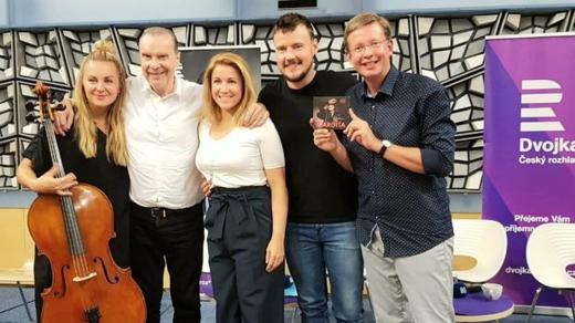 Štefan Margita, Michal Kindla, Iris Moris a Kateřina Kněžíková a Aleš Cibulka v Toboganu