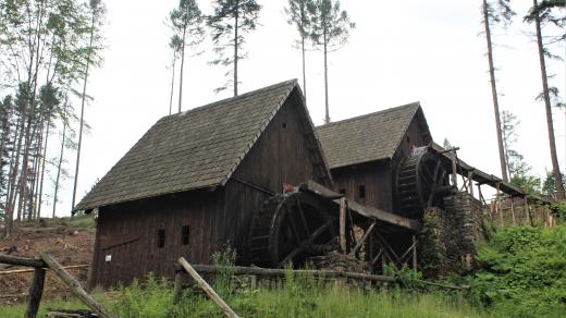 Repliky zlatorudných mlýnů