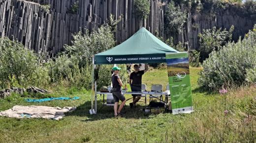 Na Panské skále v Kamenickém Šenově se sešli strážci přírody