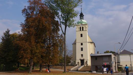Kostel sv. Jakuba je dominantou Rokytnice