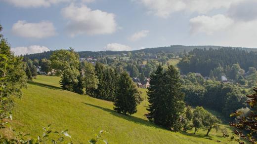 Prosluněné stráně Benecka