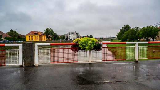 Uherské Hradiště, most přes řeku Moravu