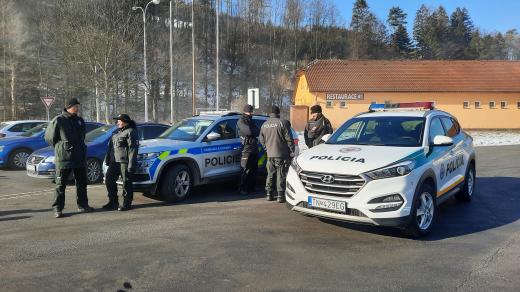 Česko-slovenské policejní hlídky na hranicích se Slovenskem