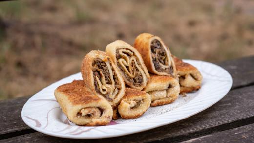 Krokety s houbami a kysaným zelím