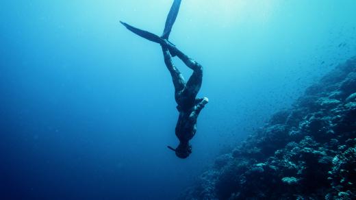 Freediving vyžaduje klid a pokoru. Je to ale velká zábava