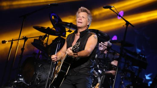 Bon Jovi v roce 2015 na svém koncert v Jakartě