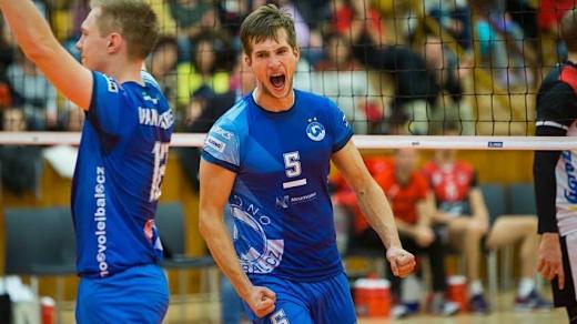 Adam Zajíček se v dresu Kladna titulu nedočkal. V Karlovarsku se mu sen už splnil