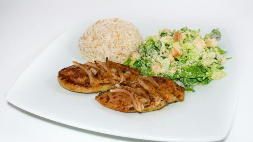 Kuřecí prsa považují mnozí za jednu z nejpřeceňovanějších a současně nejméně doceněných surovin (ilustrační foto)