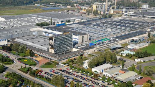 Letecký pohled na zlínský pneumatikářský koncern Continental Barum