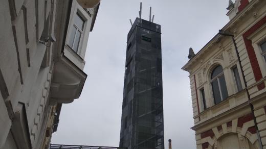 Rozhledna se spojovací lávkou