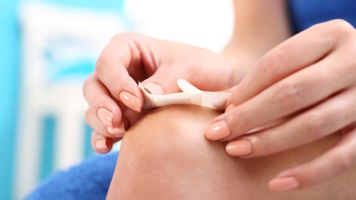 Drobné poranění, ošetření, náplast (ilustrační foto)