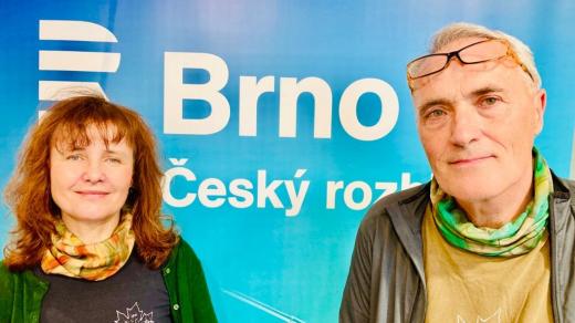 Jitka Havlová a Jan Šamánek ve studiu Českého rozhlasu Brno