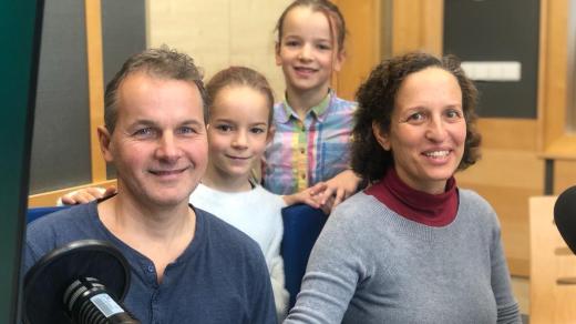 Přímalovi ve studiu Českého rozhlasu Zlín