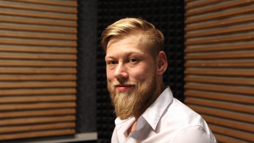 Trenér a výživový poradce Tomáš Kulatý ve studiu