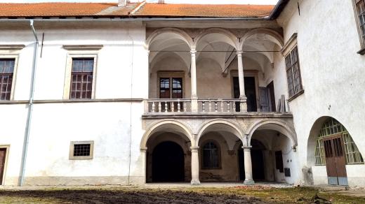 Zámek v Nové Bystřici na Jindřichohradecku