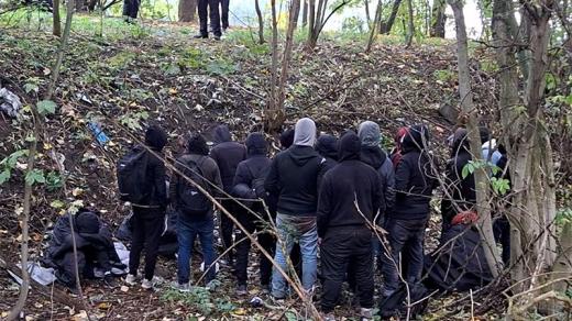 Policie u Mohelnice vypátrala 26 migrantů ze Sýrie