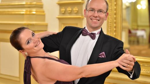 Taneční mistři a manželé Petr a Anna Fabíkovi