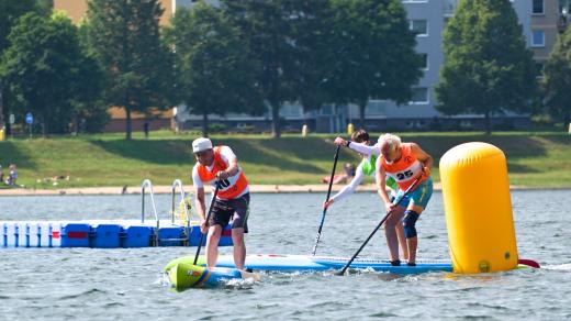 Paddleboarding je sportem pro všechny generace