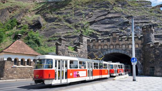 Tramvaj pod Vyšehradem