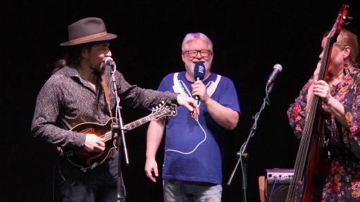 Kapela Handl Bluegrass Band zahrála v Českém rozhlase Olomouc