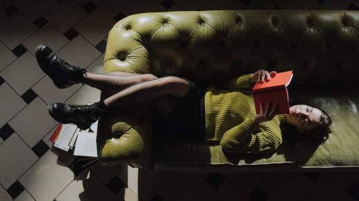 čtení, čtenářka, studium