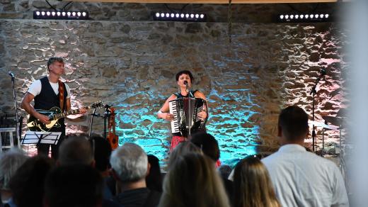 Slavonice Fest 2021. V hudební stodole v Maříži vystoupila Radůza