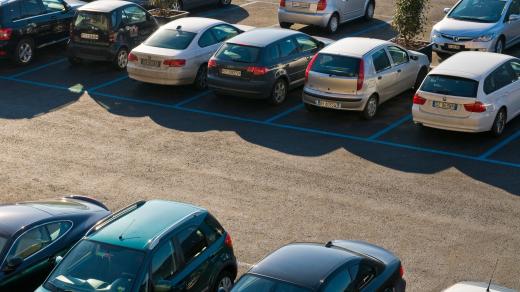 Parkování, parkoviště (ilustrační foto)