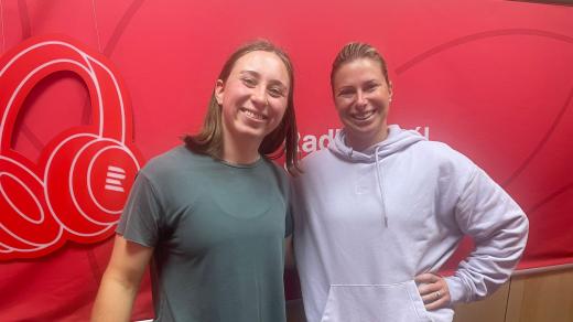 Windsurfařka Barbora Švíková s moderátorkou pořadu Na síti Andreou Sestini Hlaváčkovou