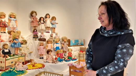 Panenky a jejich maminka, sběratelka S. Musilová