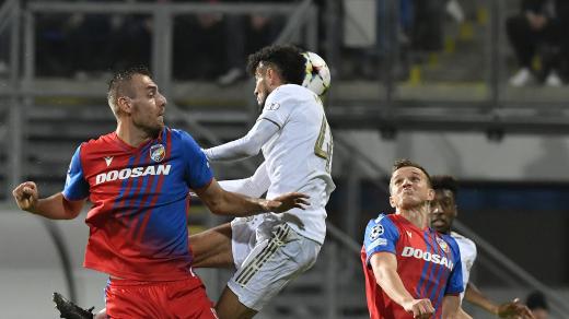 Z utkání Viktorie Plzeň proti Bayernu Mnichov
