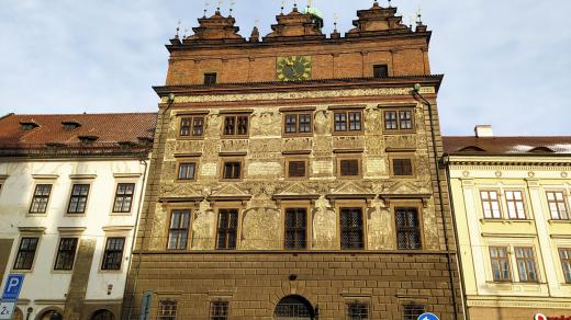 V zadní části plzeňské radnice bývalo kdysi dávno vězení