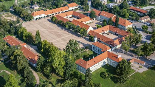 Národní hřebčín Kladruby nad Labem