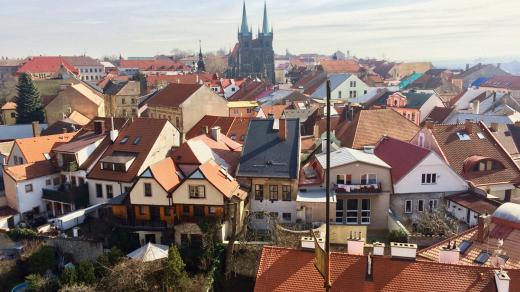 Jeden z nejkrásnějších pohledů na Chrudim je z věže tamního Regionálního muzea