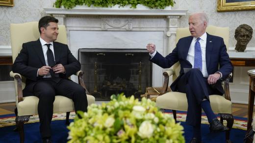 Prezidenti Volodymyr Zelenskyj a Joe Biden