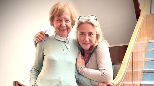 Marie Woodhamsová, do Českého rozhlasu Zlín přijela i s dcerou Jitkou