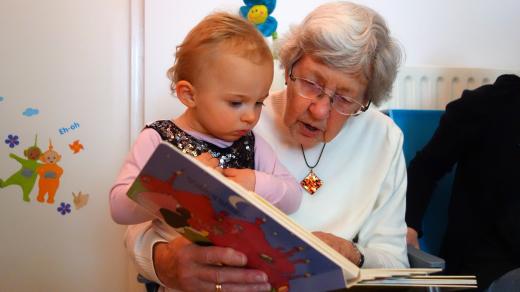 Babička s vnoučetem