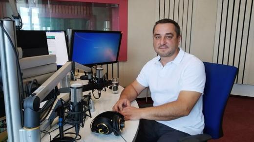 Miroslav Zborovský ve studiu Českého rozhlasu Hradec Králové