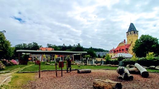 Vchod do liberecké zoo zevnitř