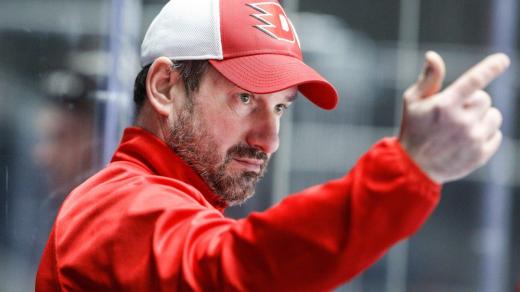 Trenér základny Dynamo Pardubice Richard Čihák
