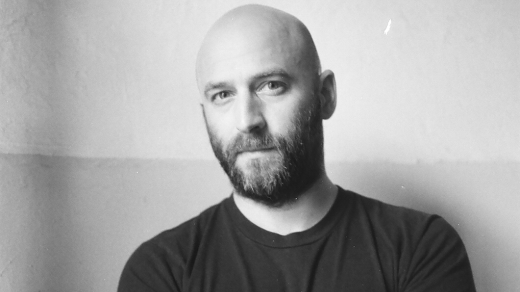 Investigativní novinář Yasha Levine  