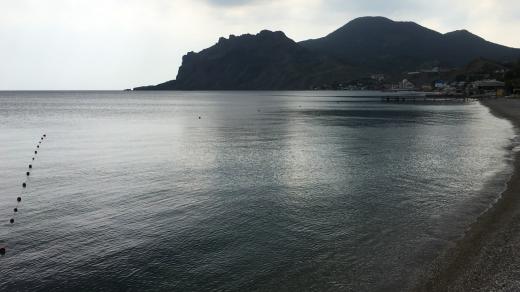 Rozeklané pobřeží ukrajinského poloostrova Krym patřilo k pravidelným zastávkám hotelových lodí, které sem vozily turisty z celého světa.