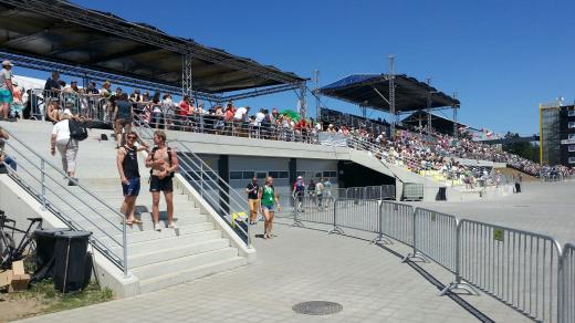 Zázemí pro diváky a organizaci závodu - Labe aréna Račice