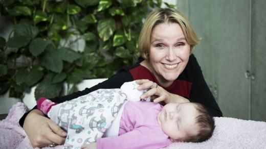 Nevidomá Alena s několikatýdenní Šarlotkou