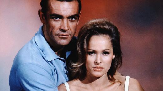 Sean Connery s Ursulou Andress v bondovce Dr. No