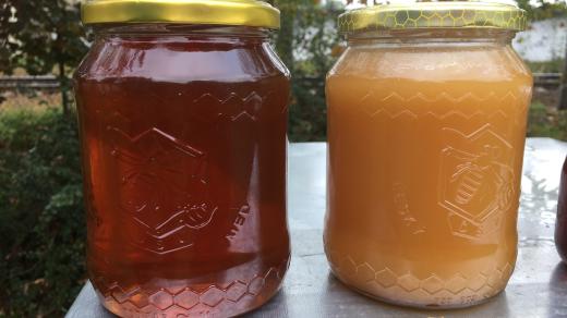 Smíšený med z nektaru a medovice a lipový med nektarový