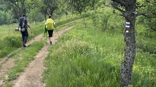 Skupina značkařů z turnovského Klubu českých turistů udržuje turistické trasy v Banátu